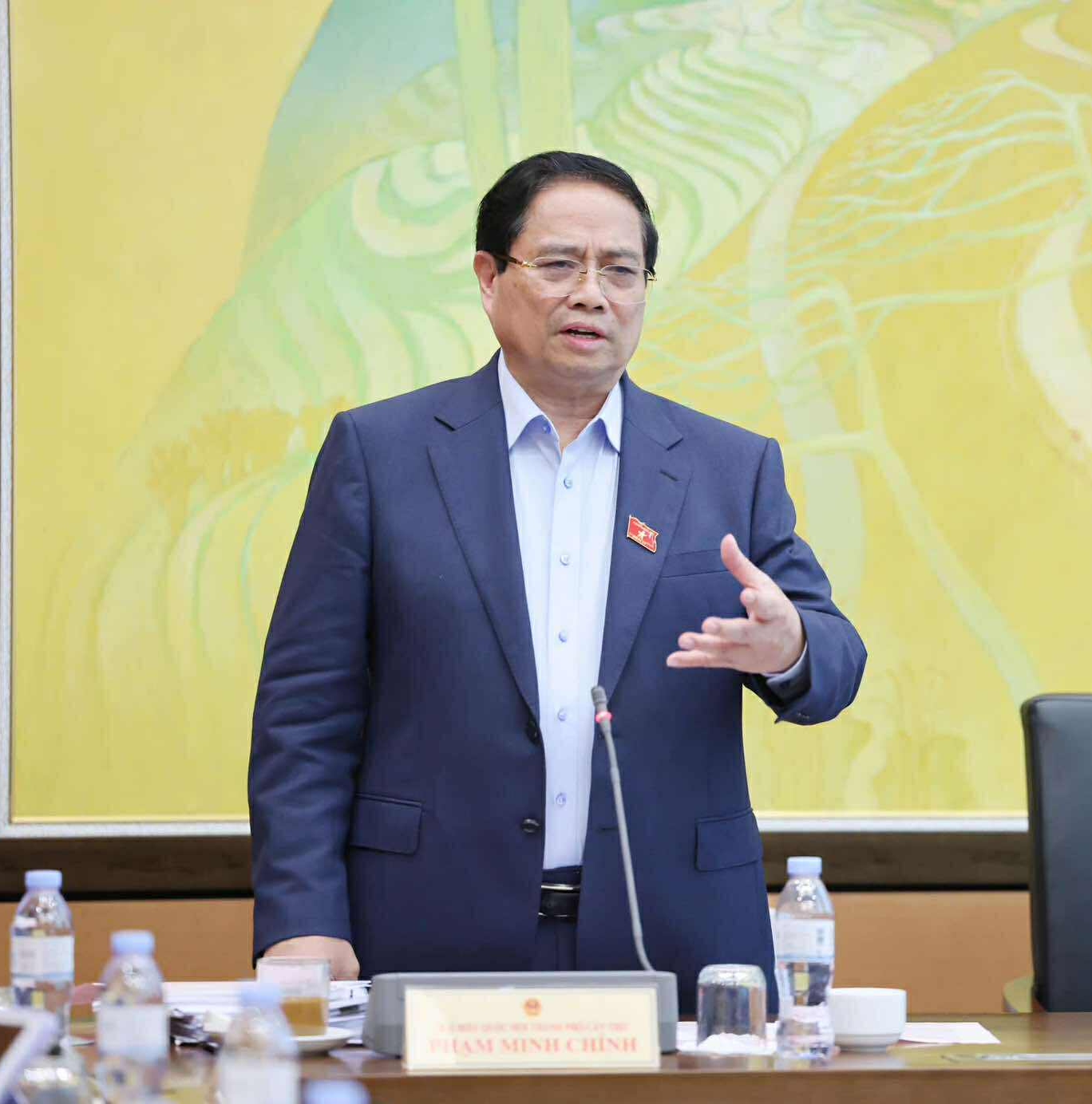 Thủ tướng Ch&iacute;nh phủ ph&aacute;t biểu tại phi&ecirc;n thảo luận tổ ng&agrave;y 23/5.