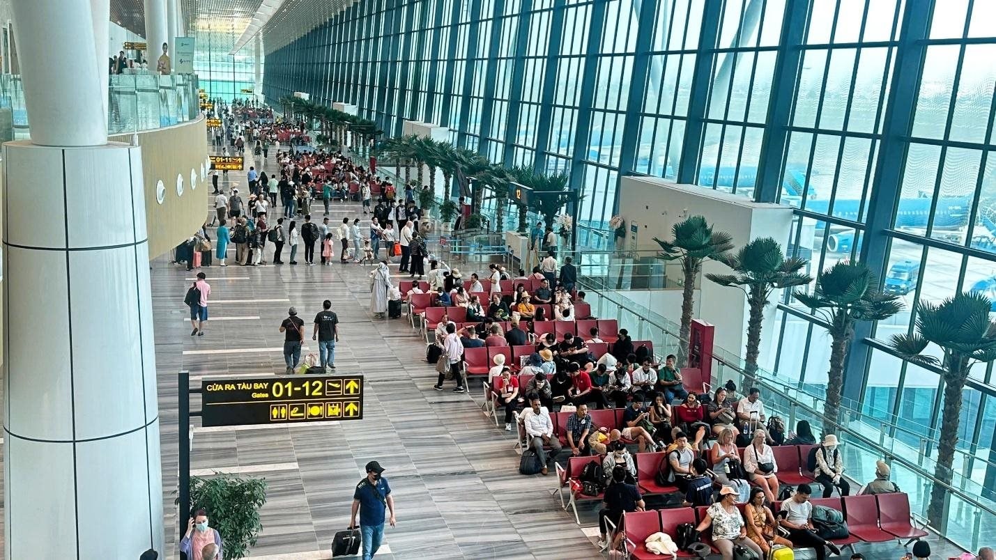 Nhà ga T3 Cảng hàng không quốc tế Tân Sơn Nhất. Ảnh minh hoạ