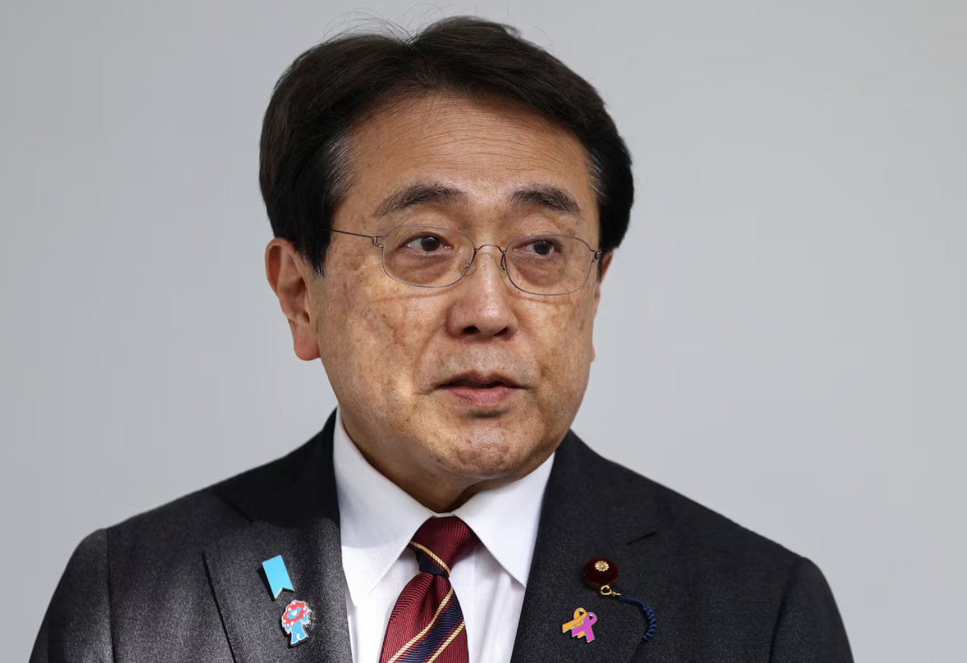 Bộ trưởng phụ trách vấn đề phục hồi kinh tế Nhật Bản Ryosei Akazawa - Ảnh: Reuters.