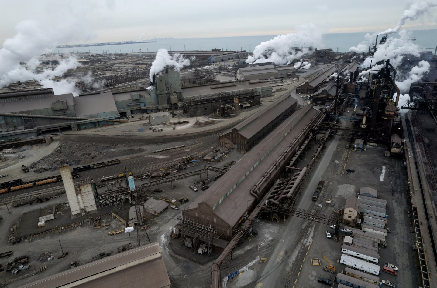 Một nhà máy của US Steel ở Indiana, Mỹ - Ảnh: Reuters.