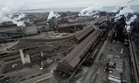 Một nhà máy của US Steel ở Indiana, Mỹ - Ảnh: Reuters.