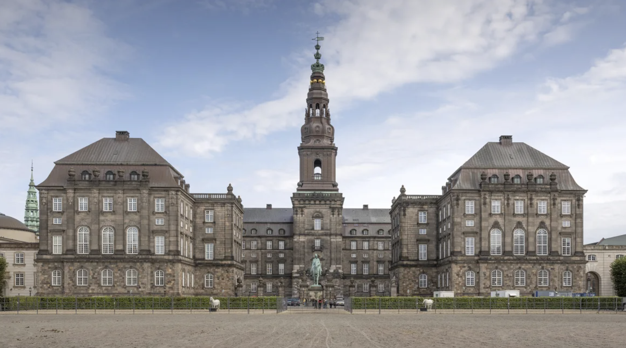 Toà nhà Quốc hội ở thủ đô Copenhagen ở Đan Mạch - Ảnh: Shutter/CNN.