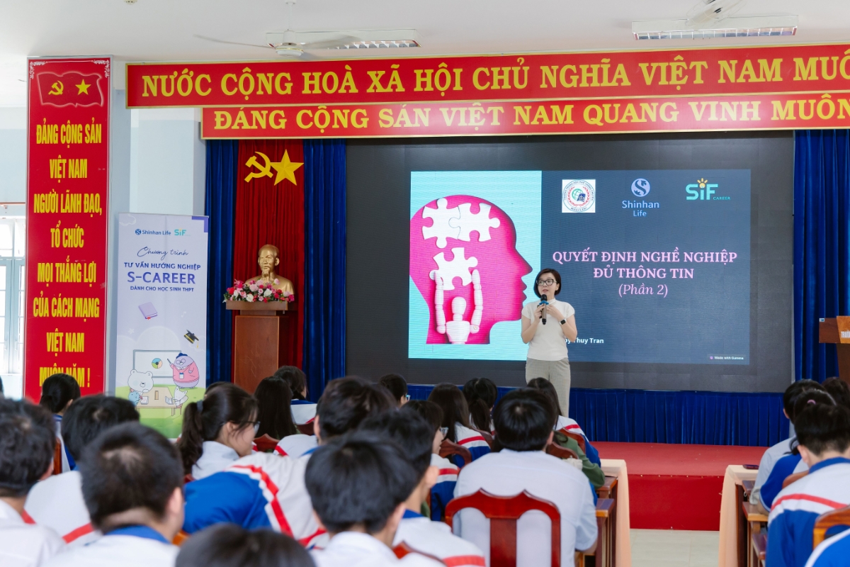 Mục tiêu của Chương trình S-Career là cung cấp đầy đủ thông tin để giúp học sinh dễ dàng hơn trong việc đưa ra quyết định nghề nghiệp.
