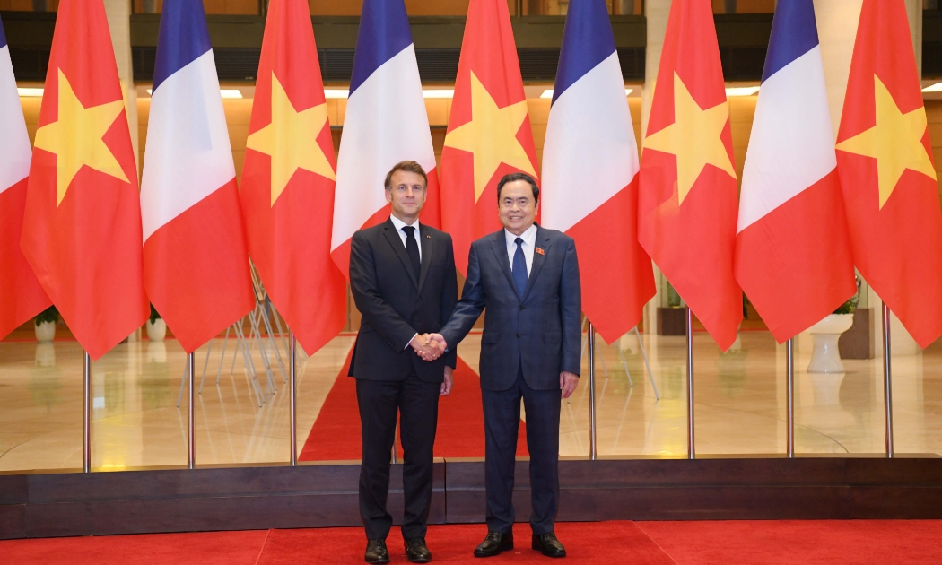 Chủ tịch Quốc hội Trần Thanh Mẫn hội kiến Tổng thống Pháp Emmanuel Macron - Ảnh: Quochoi.vn