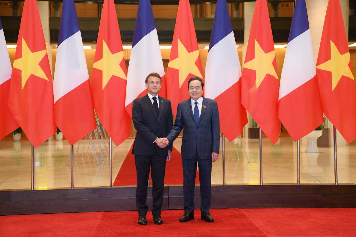 Chủ tịch Quốc hội Trần Thanh Mẫn hội kiến Tổng thống Pháp Emmanuel Macron - Ảnh: Quochoi.vn