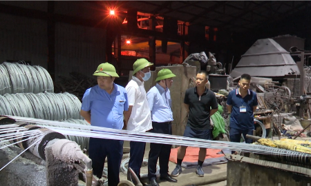 Cơ sở mạ thép tại cụm công nghiệp Châu Khê, TP. Từ Sơn vừa bị kiểm tra, xử phạt