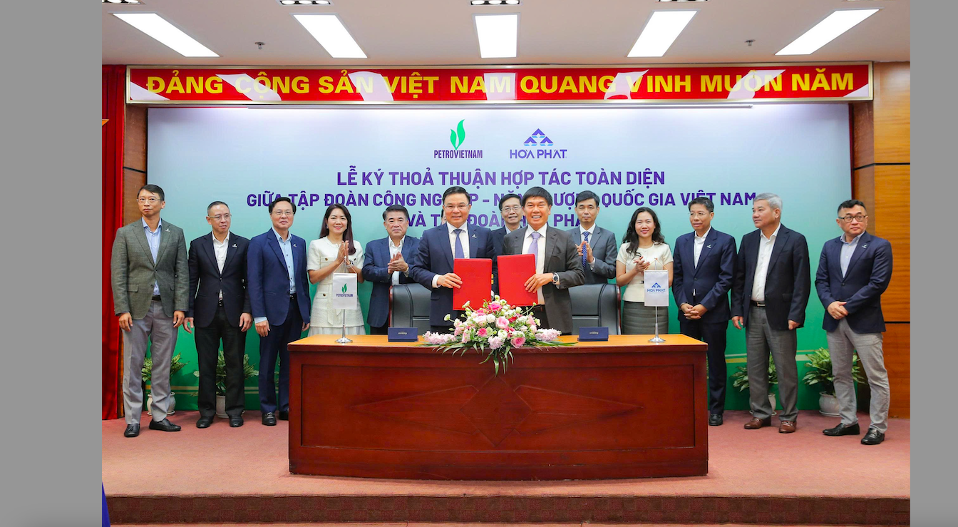 Tập đoàn Hòa Phát và Petrovietnam ký kết hợp tác toàn diện nhằm phát huy tiềm lực và thế mạnh của mỗi bên, hướng tới mục tiêu cùng phát triển, đóng góp vào tăng trưởng kinh tế quốc gia.