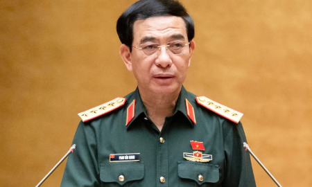 Bộ trưởng Bộ Quốc phòng trình Quốc hội dự án Luật Tình trạng khẩn cấp