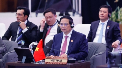 Prime Minister attends ASEAN leaders' interface with ASEAN business representatives