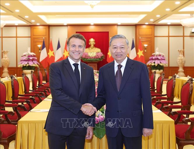 Tổng Bí thư Tô Lâm và Tổng thống Pháp Emmanuel Macron - Ảnh: TTXVN