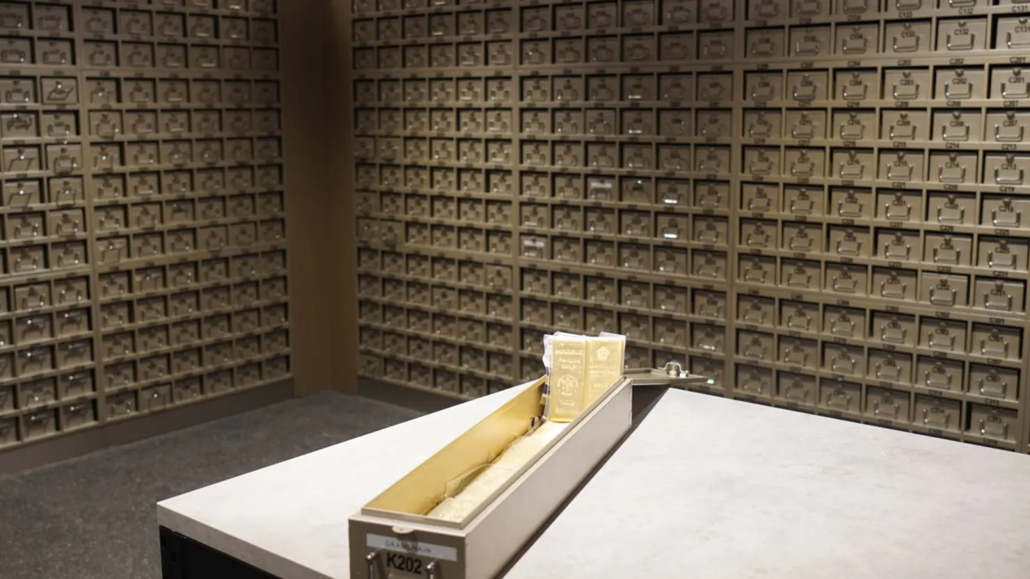 Cơ sở lưu trữ của Reserve c&oacute; nhiều hầm ri&ecirc;ng c&oacute; thể lưu trữ 25-60 tấn v&agrave;ng. Tại đ&acirc;y, v&agrave;ng được đặt trong c&aacute;c k&eacute;t c&oacute; ni&ecirc;m phong - Ảnh: Reserve