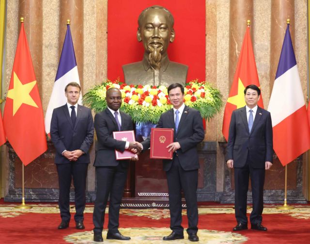 Việt Nam và Pháp tăng cường hợp tác trong lĩnh vực khoa học công nghệ 