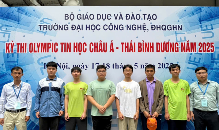 Đội tuyển quốc gia Việt Nam dự thi Olympic Tin học Châu Á Thái Bình Dương (APIO) năm 2025.