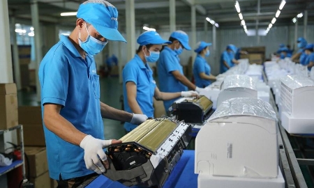 Dừng thu đoàn phí và kinh phí công đoàn các cơ quan hành chính, đơn vị sự nghiệp hưởng 100% lương ngân sách, lực lượng vũ trang