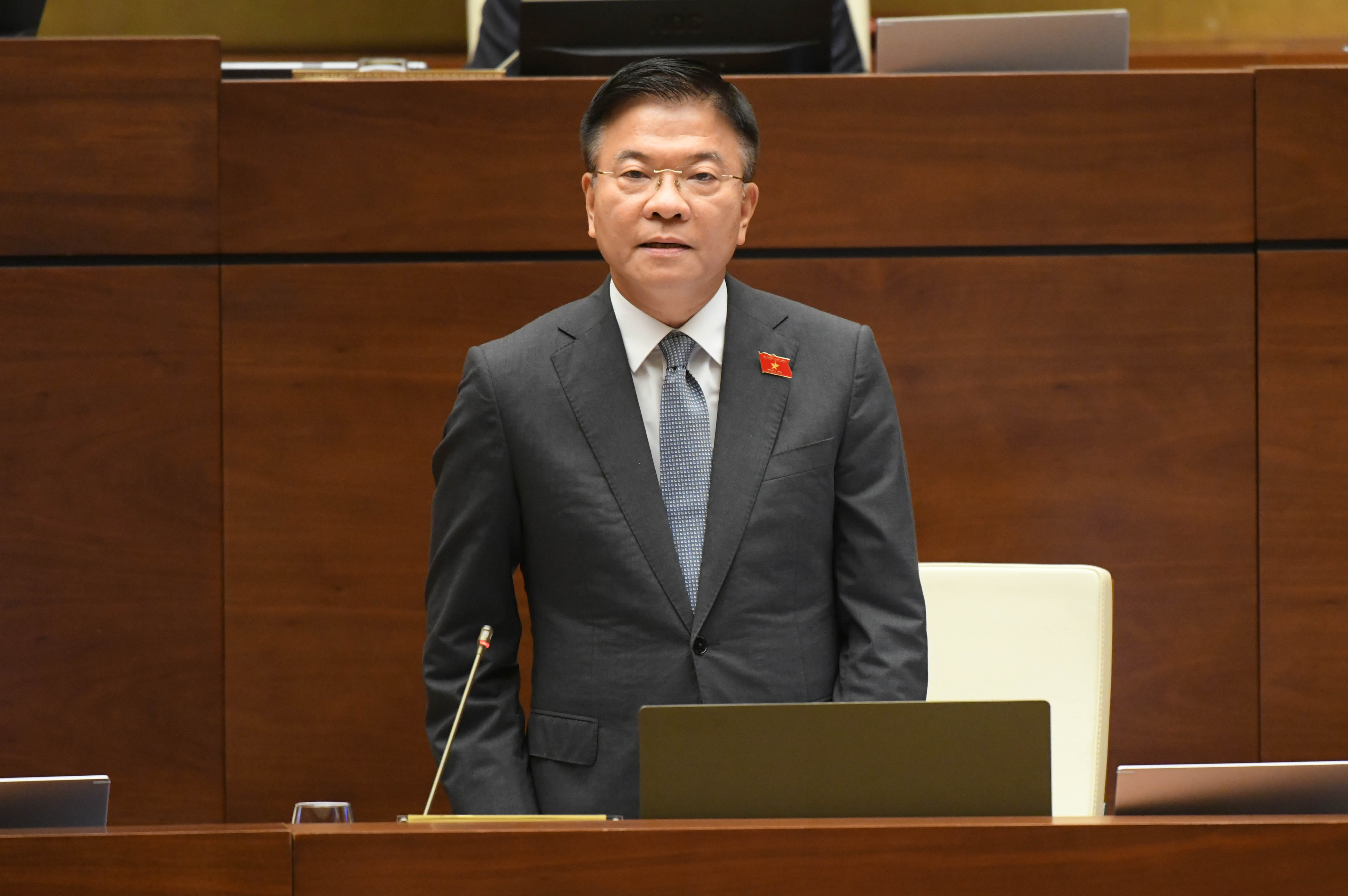 Ph&oacute; Thủ tướng Ch&iacute;nh phủ L&ecirc; Th&agrave;nh Long.