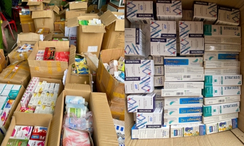 Quảng Bình : Phát hiện tại hai quầy thuốc “chui” hơn 5.000 sản phẩm không rõ nguồn gốc