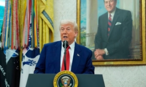 Lệnh cấm được đưa ra vào thời điểm nhạy cảm, khi Mỹ và Trung Quốc đang nỗ lực đạt thỏa thuận thương mại.