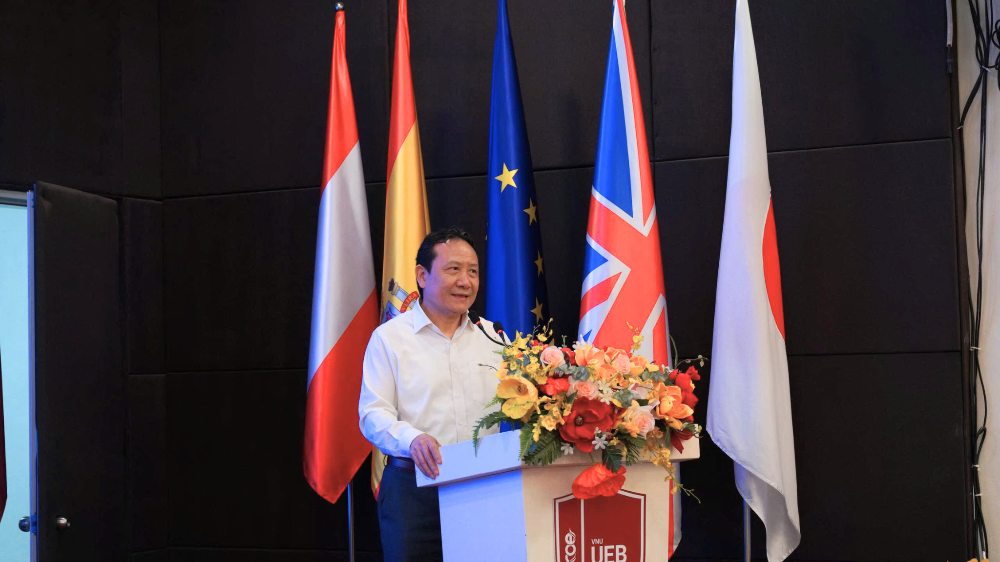 PGS.TS Nguyễn Hồng Sơn, Phó Trưởng ban Kinh tế Trung ương