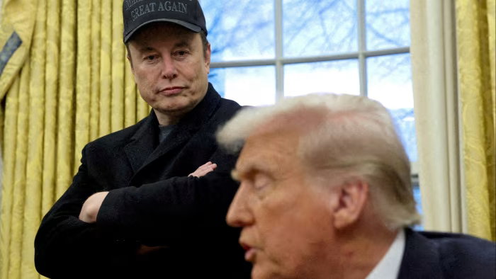 Tỷ phú Elon Musk và Tổng thống Mỹ Donald Trump - Ảnh: Reuters