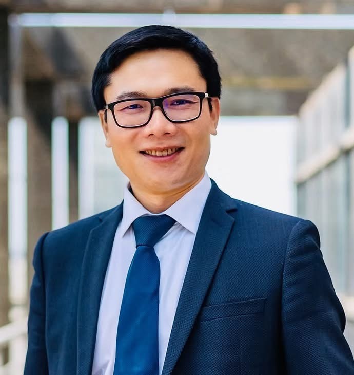 GS.TS Nguyễn Đức Khương, Gi&aacute;m đốc Điều h&agrave;nh Trường Kinh doanh Leonard de Vinci (Ph&aacute;p), Chủ tịch Tổ chức Khoa học v&agrave; Chuy&ecirc;n gia Việt Nam to&agrave;n cầu (AVSE Global).