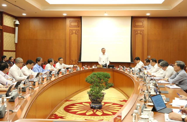 General Secretary To Lam presides over the meeting of the standing board of the Central Steering Committee for the Development of Science, Technology, Innovation, and Digital Transformation in Hanoi on May 29. (Source: VGP)