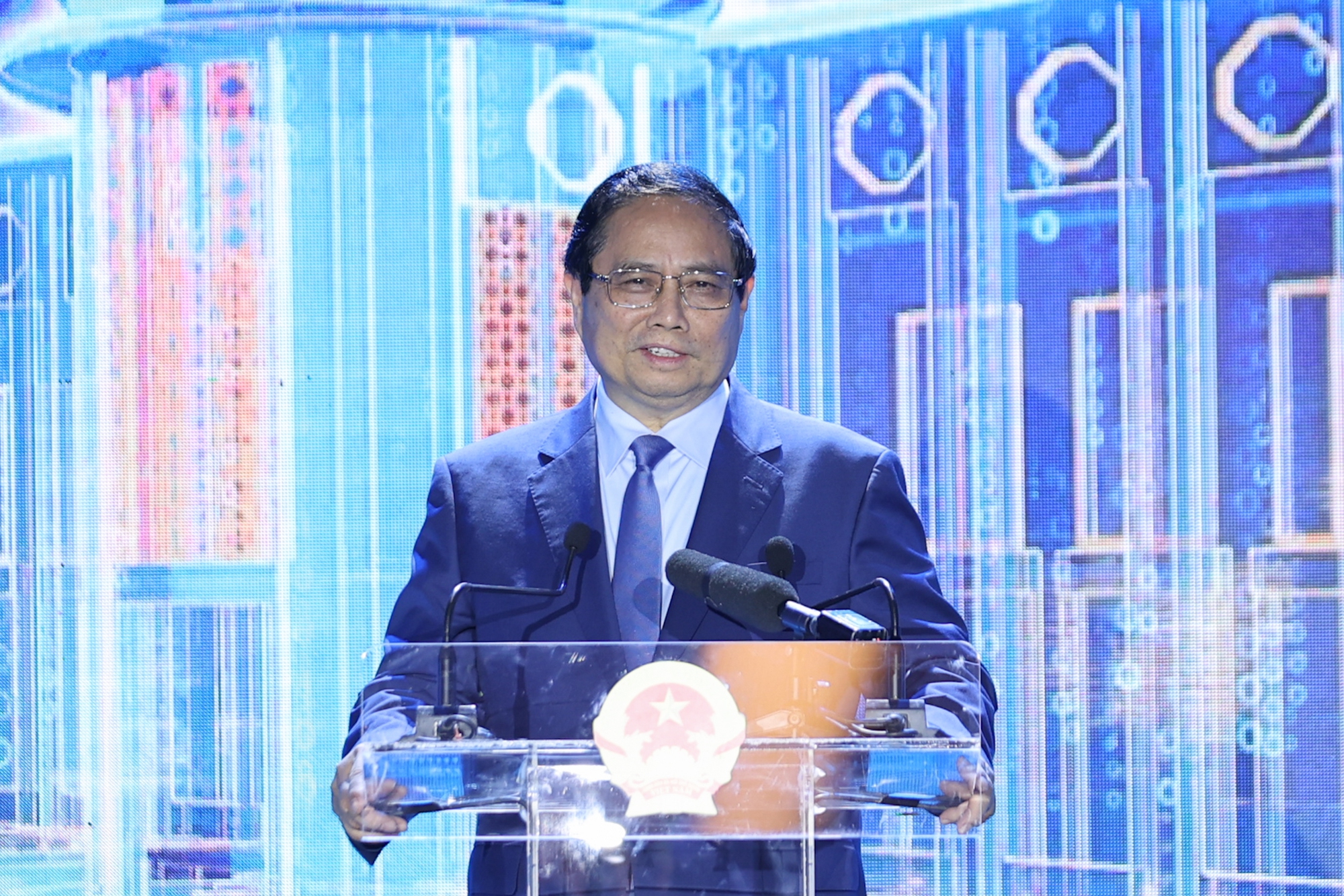 Thủ tướng Phạm Minh Chính mong muốn ngân hàng đã cam kết phải thực hiện và phải ra sản phẩm cụ thể. Ảnh: Ngọc Khanh