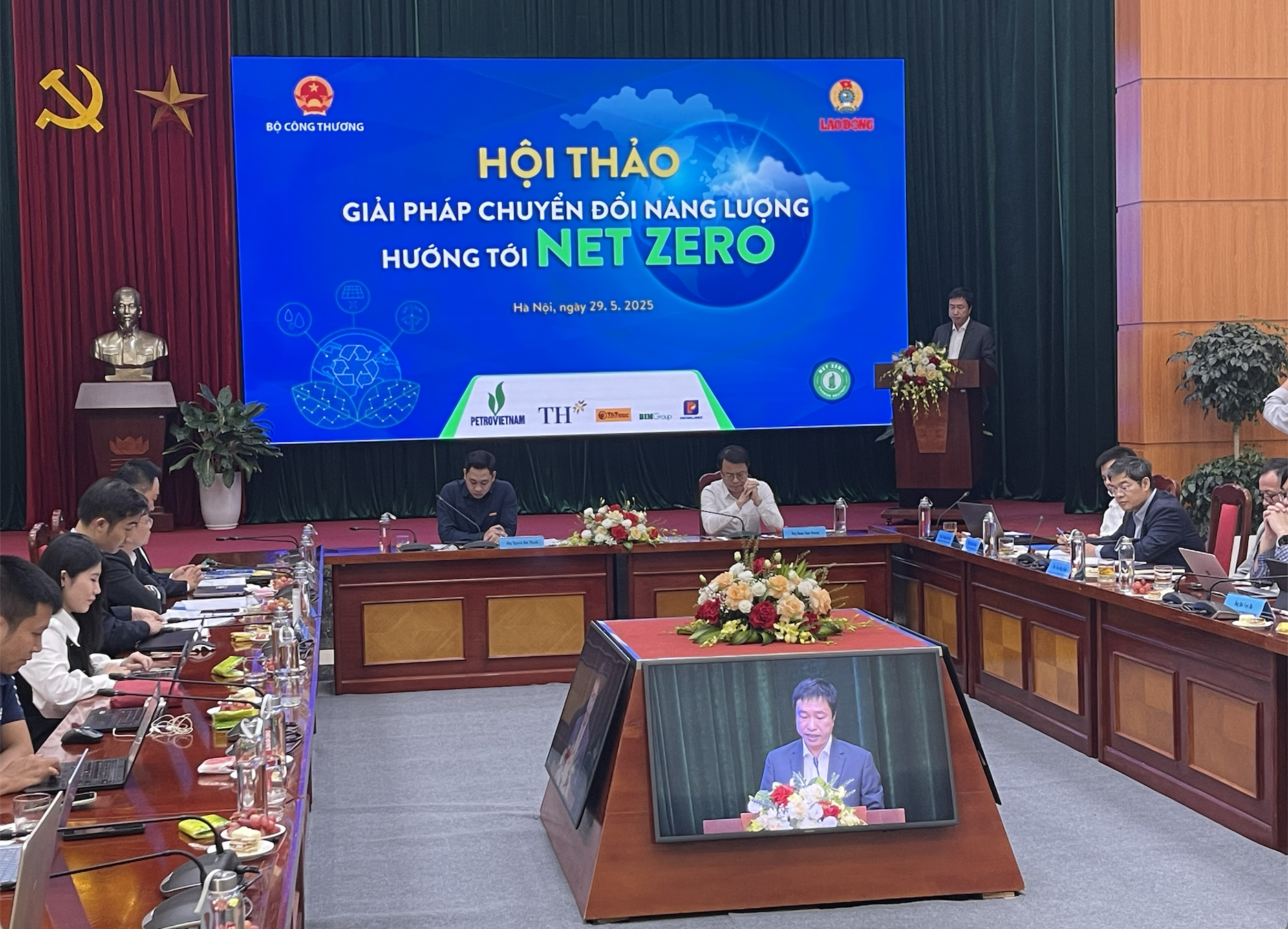 Hội thảo “Giải pháp chuyển đổi năng lượng hướng tới Net Zero” (Ảnh: An Chi)