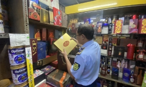 TP. Hồ Chí Minh tăng cường kiểm tra hàng giả, đẩy lùi tình trạng buôn lậu