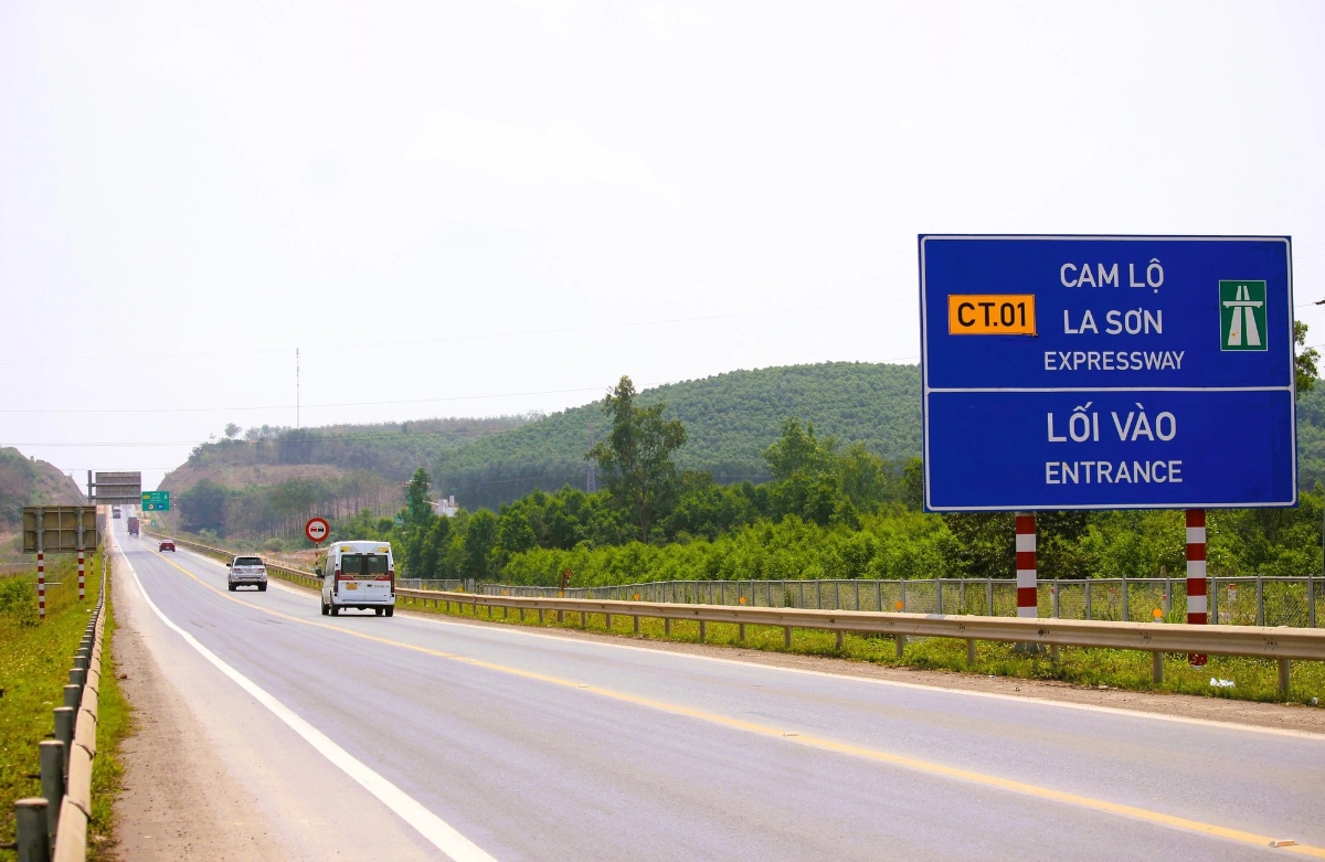 cao tốc Cam Lộ – La Sơn