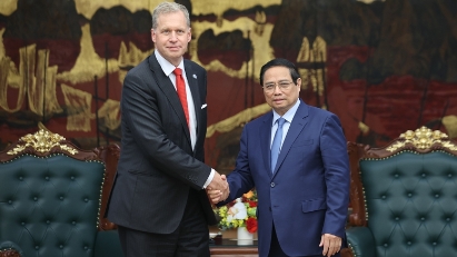 PM proposes US firm to develop LNG supply chain in Vietnam