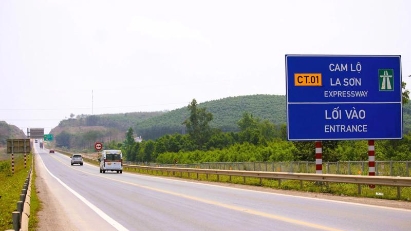 Cam Lo - La Son expressway to be expanded to four lanes