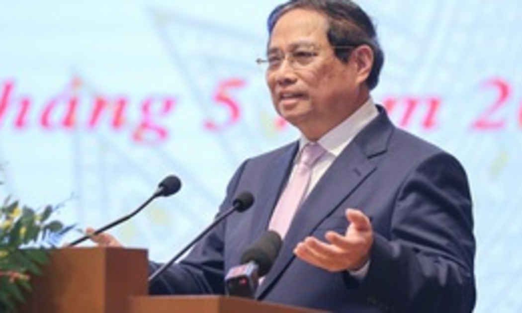 Thủ tướng Phạm Minh Chính đến dự và chủ trì Tọa đàm với doanh nghiệp, hiệp hội doanh nghiệp để thực hiện hiệu quả Nghị quyết 68-NQ/TW của Bộ Chính trị về phát triển kinh tế tư nhân - Ảnh: VGP.