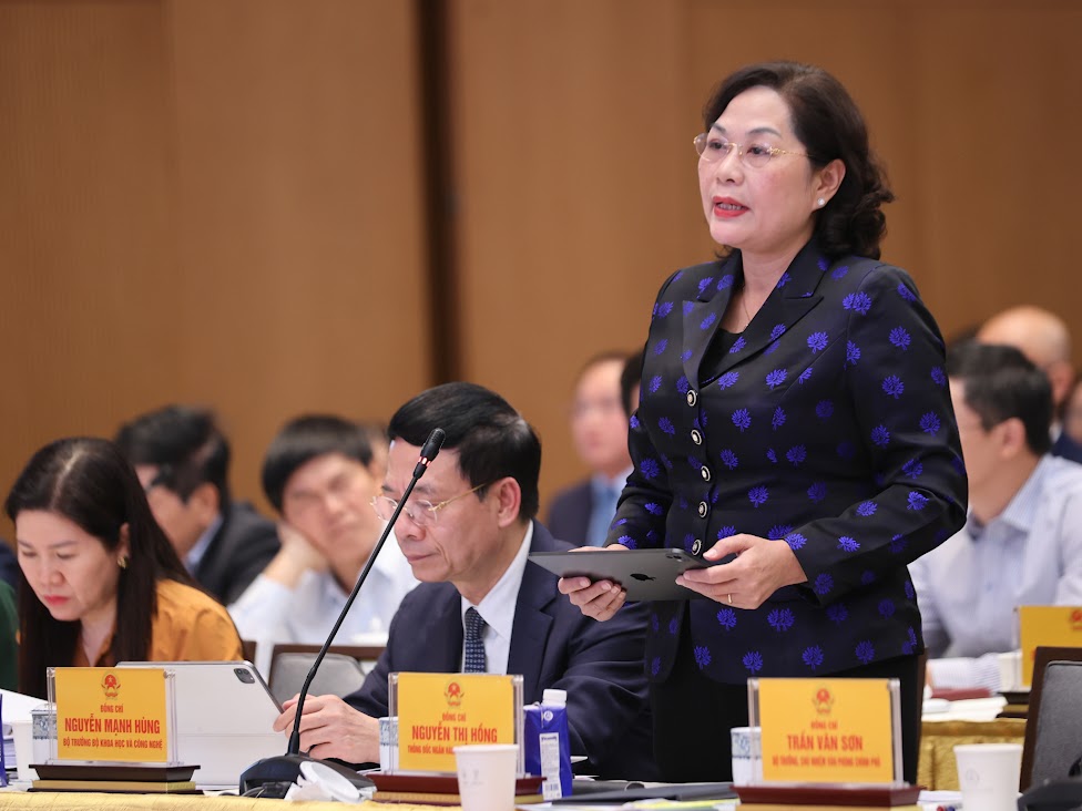 Thống đốc Ng&acirc;n h&agrave;ng Nh&agrave; nước Nguyễn Thị Hồng cho biết ng&agrave;nh ng&acirc;n h&agrave;ng đ&atilde; nỗ lực giảm mặt bằng l&atilde;i suất.