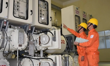 Theo Quyết định 14/2025/QĐ-TTg, giá bán lẻ điện sinh hoạt thấp nhất khoảng 1.984 đồng/kWh và cao nhất là 3.967 đồng/kWh (chưa bao gồm thuế VAT).