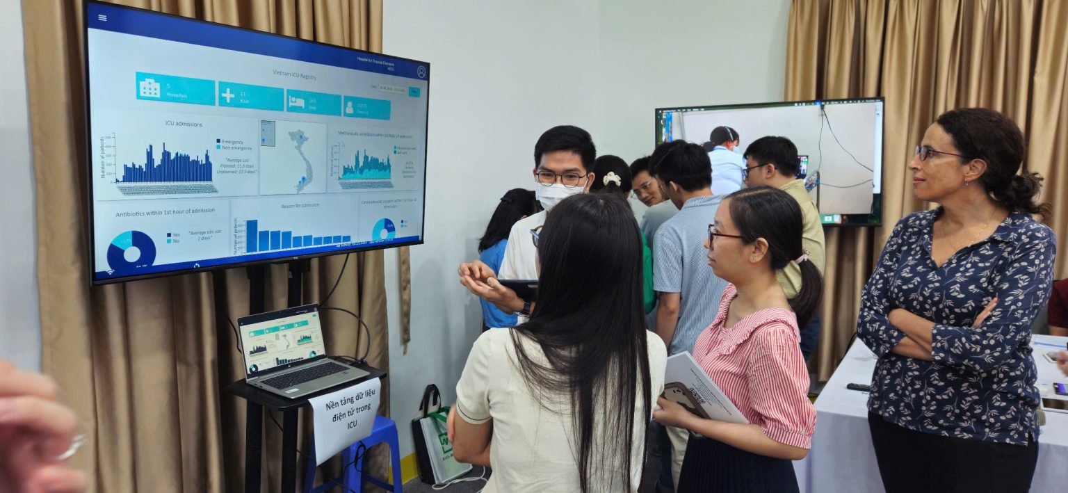 H&igrave;nh ảnh tại hội nghị.