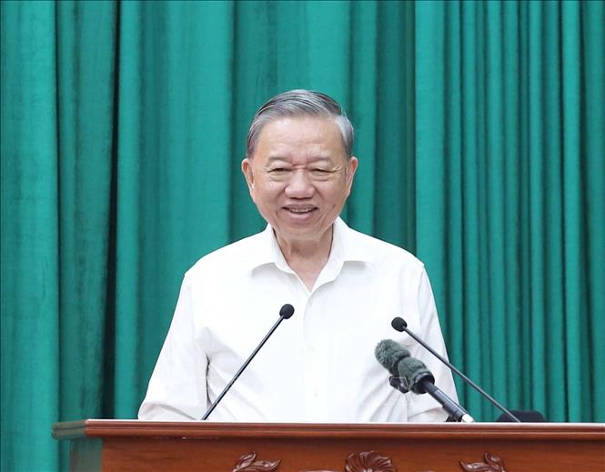 Tổng Bí thư Tô Lâm: Kon Tum và Quảng Ngãi sau khi hợp nhất sẽ vươn lên mạnh mẽ, trở thành cực tăng trưởng mới. Ảnh: TTXVN