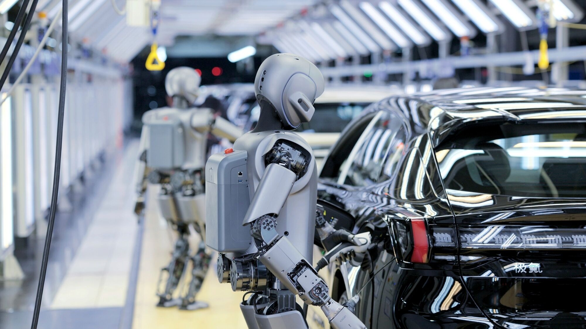 Trung Quốc là nơi đã có mật độ robot trên mỗi công nhân trong các nhà máy cao hơn cả Mỹ và Nhật Bản