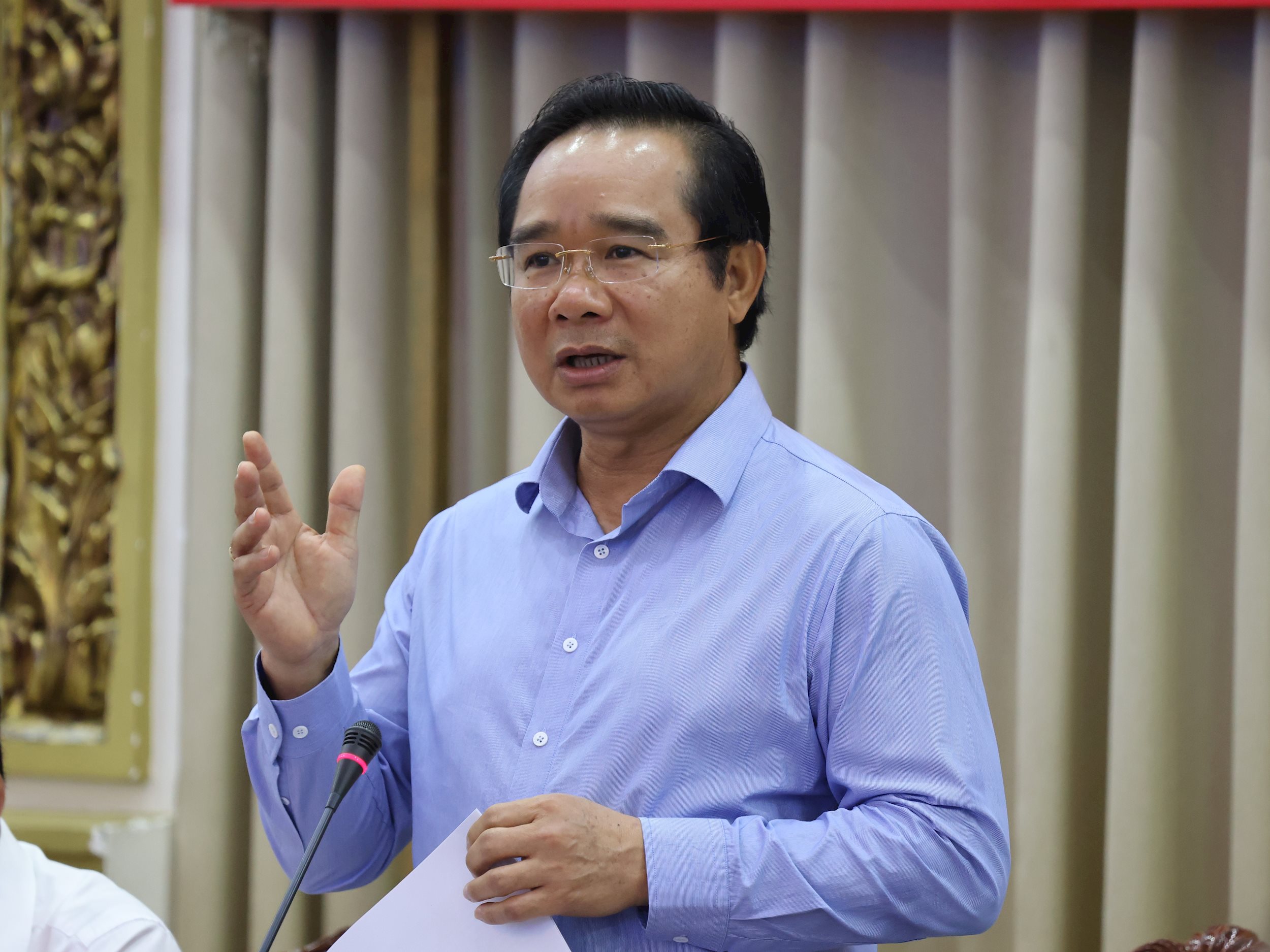 Chủ tịch Ủy ban nh&acirc;n d&acirc;n TP.HCM Nguyễn Văn Được ph&aacute;t biểu tại phi&ecirc;n họp - Ảnh: TTBC/Linh Nhi.