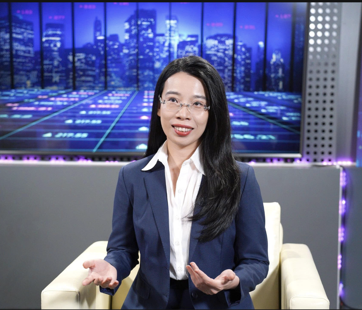 B&agrave;&nbsp;Trần Thị Kh&aacute;nh Hiền, Gi&aacute;m đốc Khối Nghi&ecirc;n cứu, C&ocirc;ng ty CP Chứng kho&aacute;n MB.&nbsp;