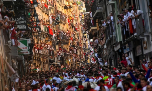 Tây Ban Nha: Quá tải du lịch khiến người dân gặp khủng hoảng về nhà ở