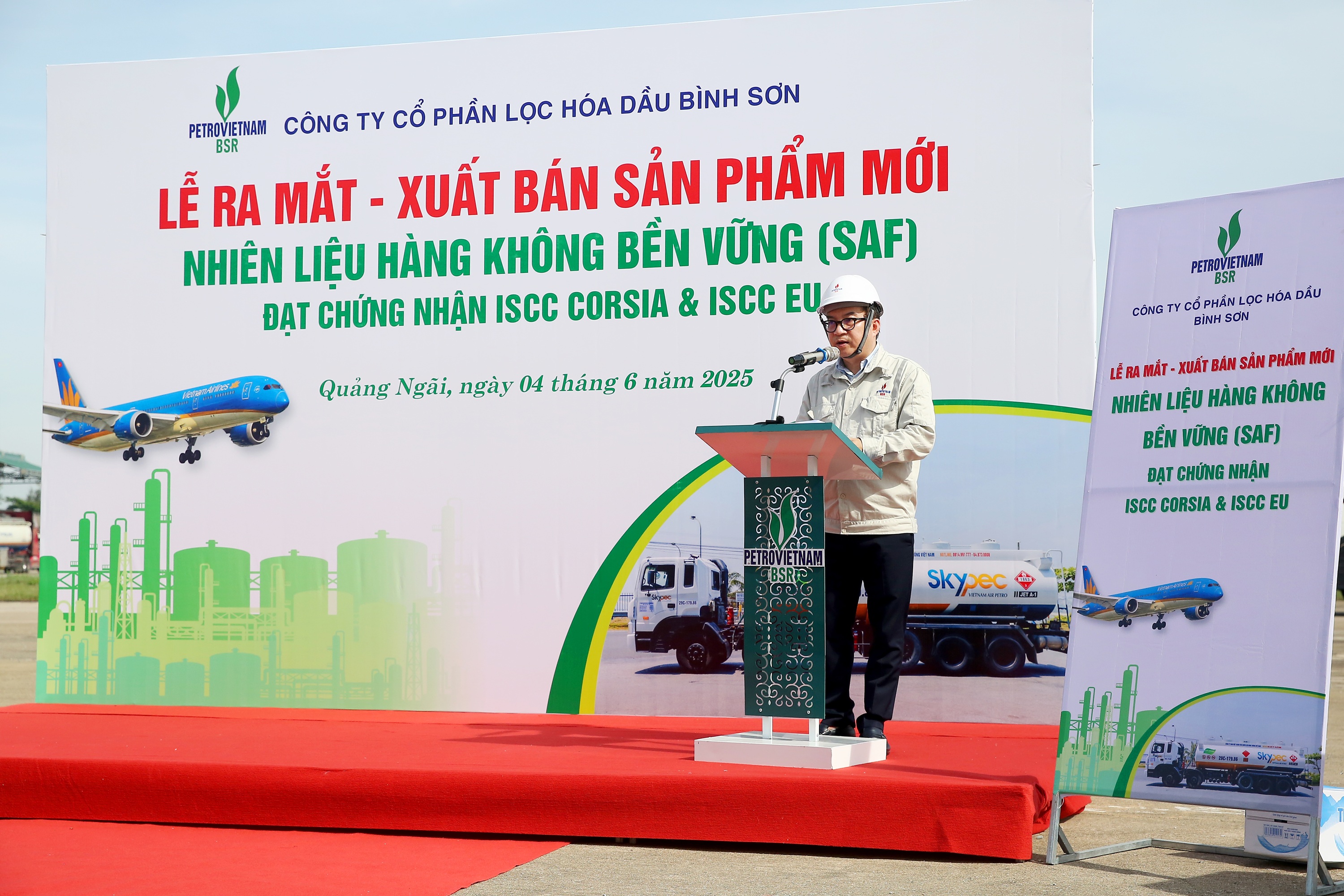 Tổng Gi&aacute;m đốc BSR Nguyễn Việt Thắng ph&aacute;t biểu, khẳng định quyết t&acirc;m thương mại h&oacute;a SAF, g&oacute;p phần v&agrave;o chiến lược chuyển dịch năng lượng quốc gia.