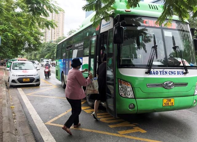 Hanoi aims for 100% electric and green energy buses by 2030