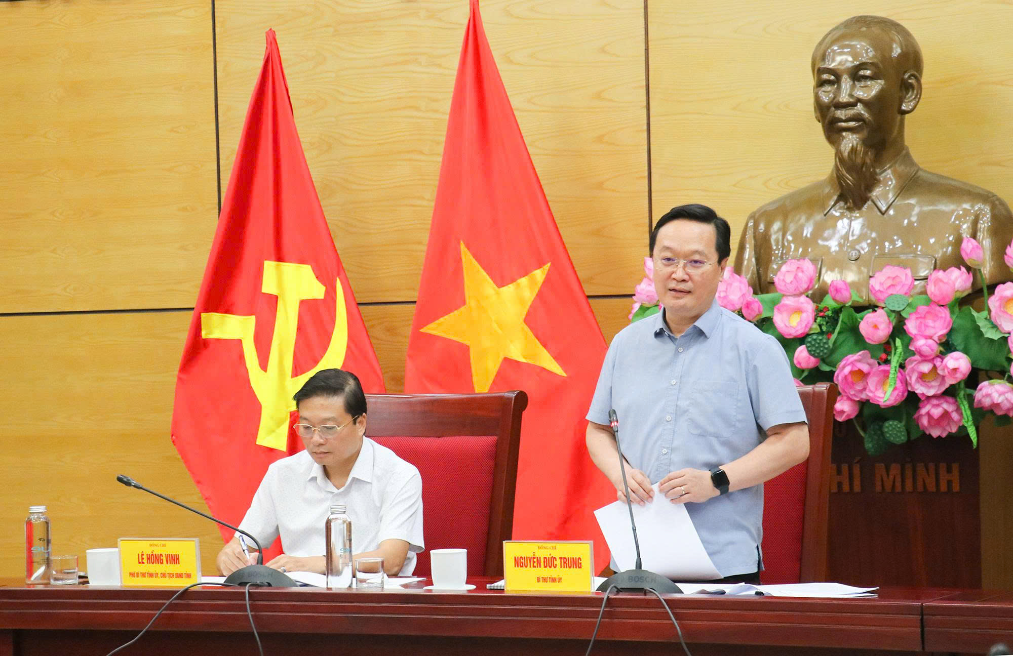 B&iacute; thư Tỉnh ủy Nguyễn Đức Trung ph&aacute;t biểu tại cuộc họp