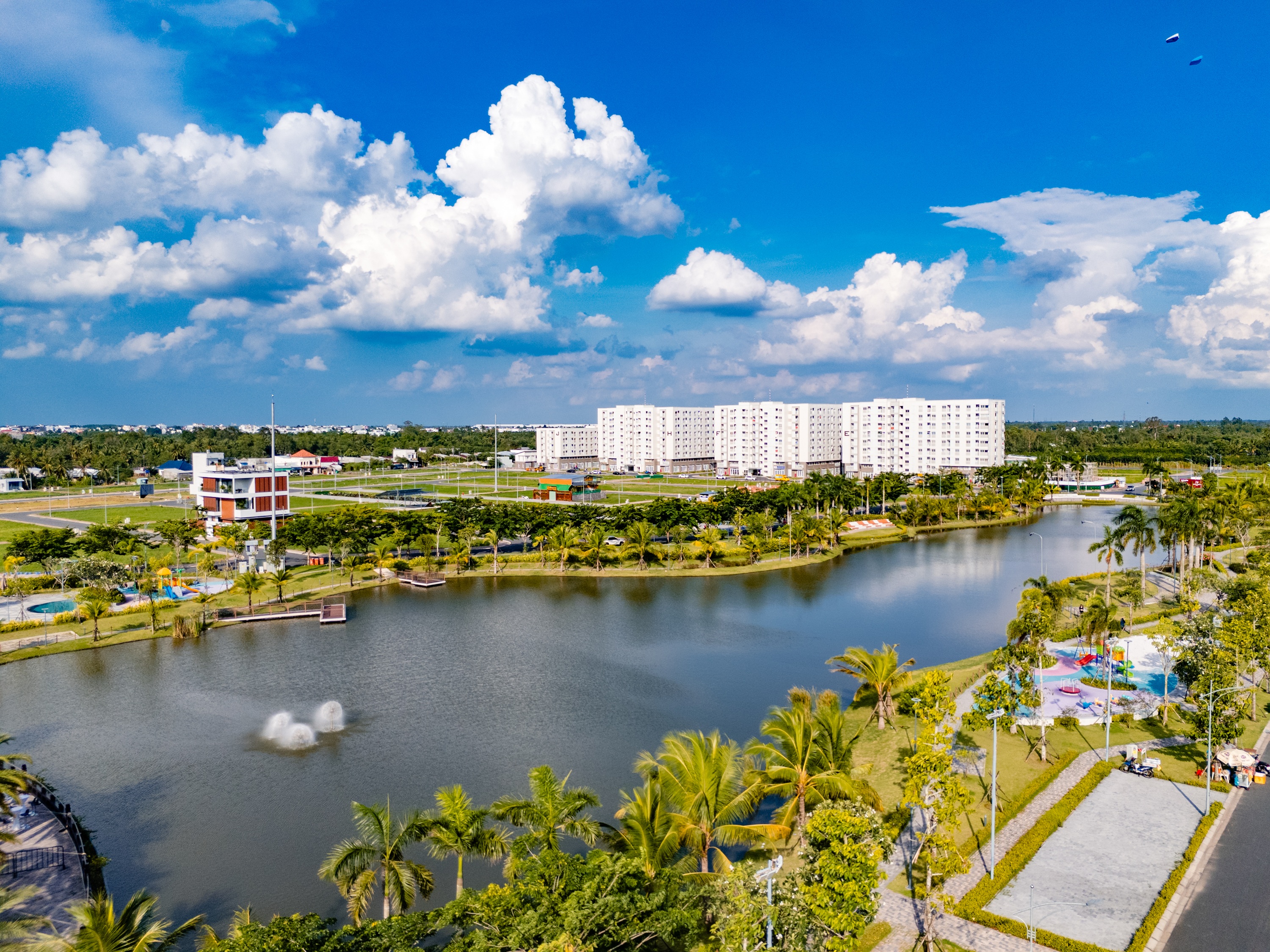 Những dự án được quy hoạch bài bản, pháp lý minh bạch trở thành &ldquo;thỏi nam ch&acirc;m&rdquo; hút dòng ti&ecirc;̀n đ&acirc;̀u tư,