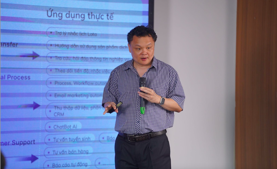 &Ocirc;ng Nguyễn Thế T&acirc;n, Tổng gi&aacute;m đốc VCCorp, chia sẻ về ứng dụng Lotus Chat ng&agrave;y 4/6.