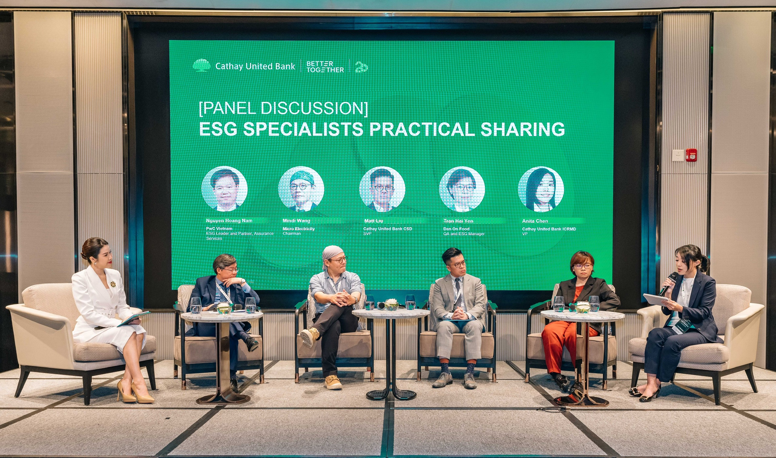 C&aacute;c đại diện c&aacute;c doanh nghiệp ti&ecirc;u biểu trong triển khai ESG như PwC, Micro Electricity, Dan-D Foods v&agrave; CUB c&ugrave;ng tham gia phi&ecirc;n thảo luận tại sự kiện.