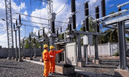 Diễn biến thời tiết nắng nóng gay gắt diện rộng diễn ra ở miền Bắc và miền Trung, làm nhu cầu sử dụng điện tăng cao.