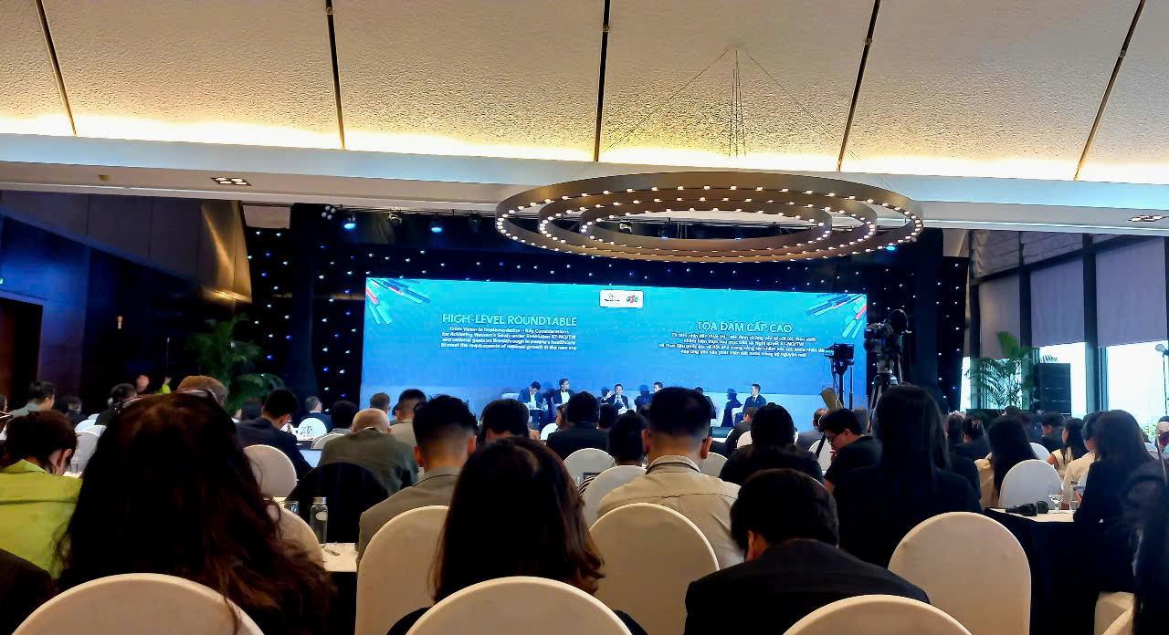 To&agrave;n cảnh diễn đ&agrave;n.&nbsp;