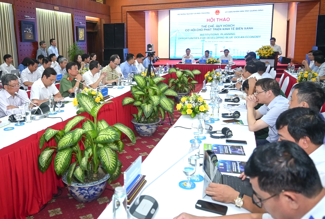 Hội thảo “Thể chế, quy hoạch - Cơ hội cho phát triển kinh tế biển xanh” (Ảnh: Cục Biển và Hải đảo Việt Nam)