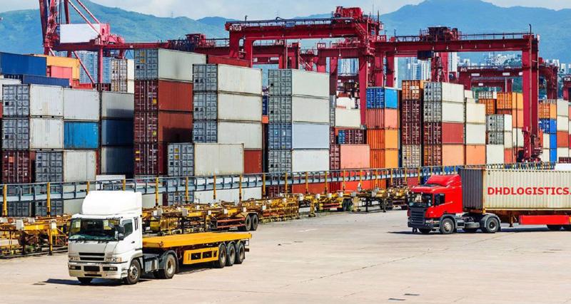 Xuất nhập khẩu hàng hóa vẫn đang bám sát mục tiêu tăng trưởng.